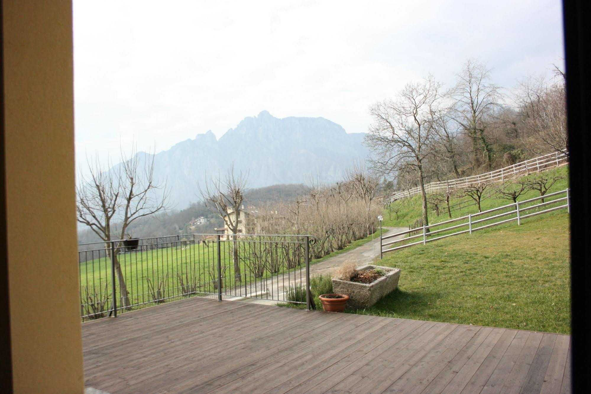 Agriturismo Deviscio Лекко Экстерьер фото